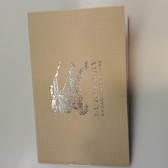 Burberry Teal Sunglasses - Picture 11 of 16